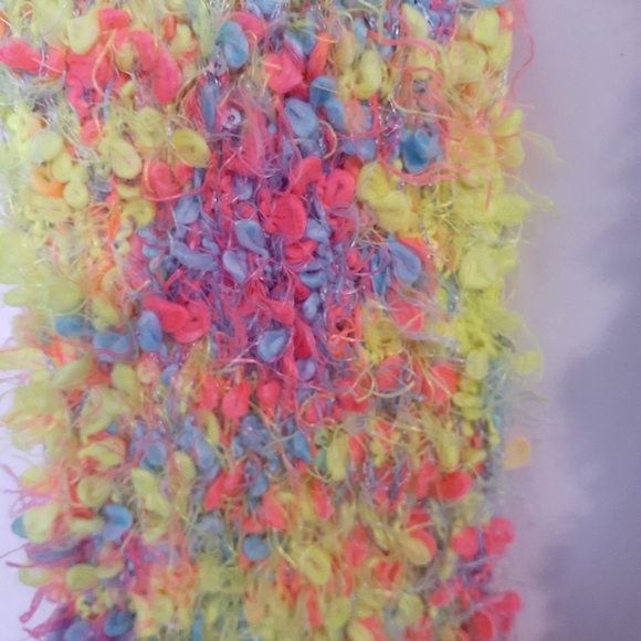 Peace of Cake Multi Color Scarf New - Picture 4 of 4